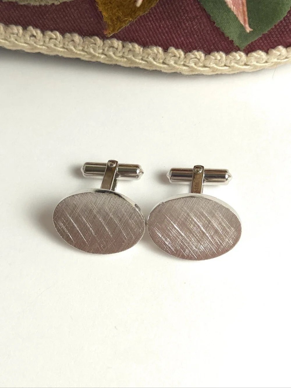 Vintage Destino Silver Plated Oval Fine Textured Cuff Links Designer Wedding